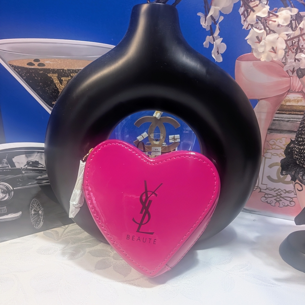YSL Beauté Pink Heart Makeup Pouch With Mirror - Picture 2 of 4